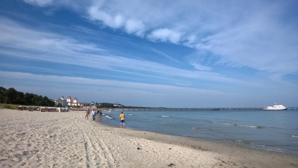 Ruhige Fewo Mit Strandkorb, Villa Stranddistel, Binz Bagian luar foto